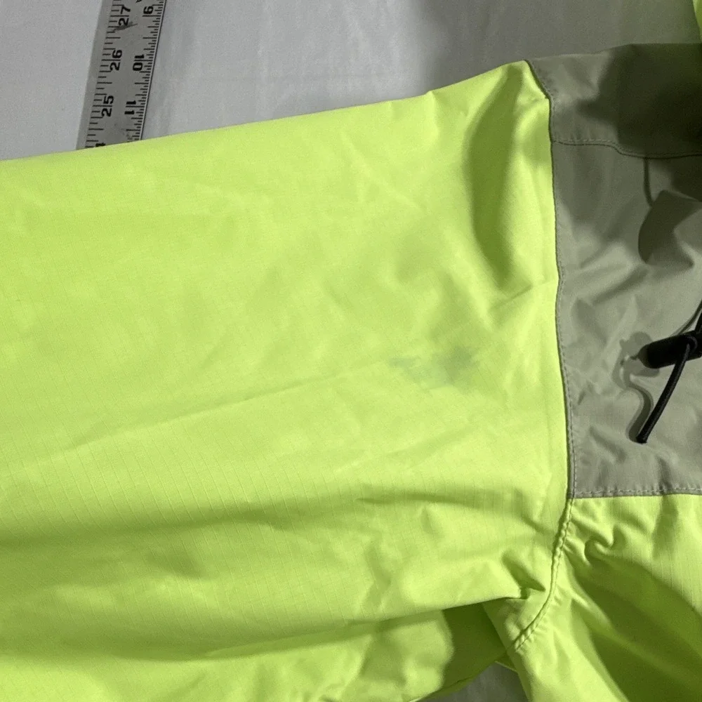 The North Face Mens DryVent Windbreaker Jacket Neon Lime Green Gray Small